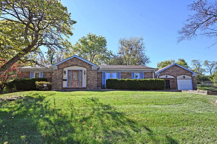 1136 Inner Circle Drive  Cincinnati OH 45240 photo