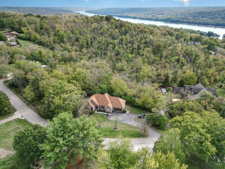 Property Photo: 1477 Indian Ridge Trail OH 45157