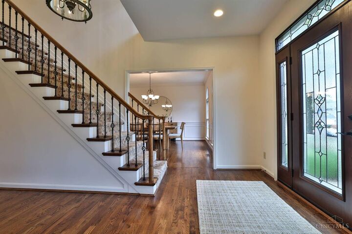 Property Photo: 7832 Woodglen Drive OH 45069