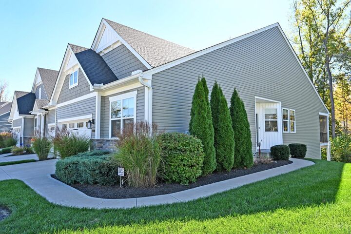 Property Photo: 4343 Preston Place OH 45103