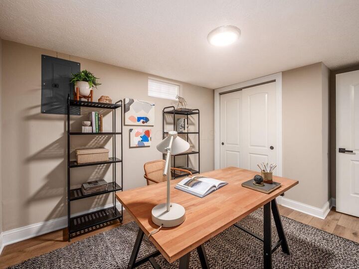 Property Photo: 1424 E Deshler Avenue OH 43206