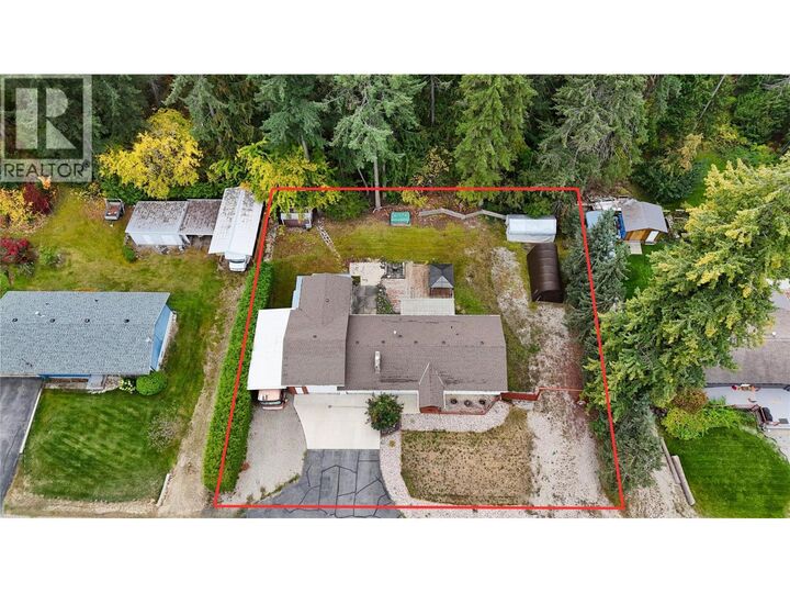 Property Photo: 3380 28 Avenue Northeast BC V1E 3G1