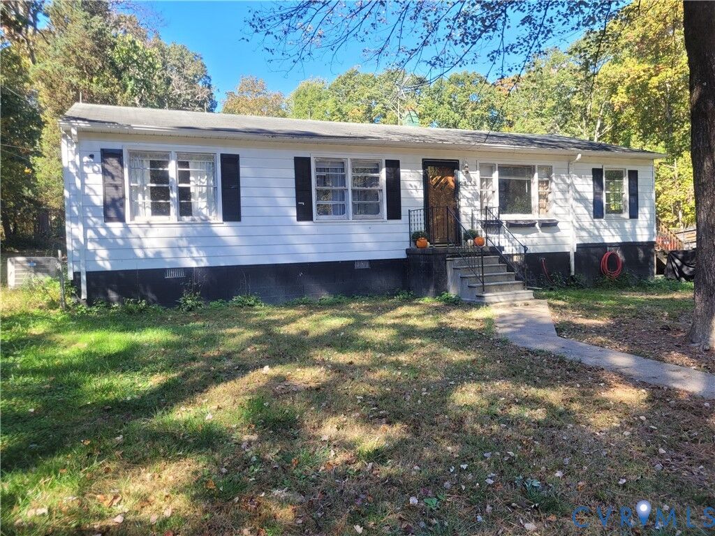 Property Photo:  28153 N James Madison Highway  VA 23123