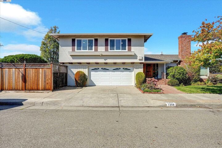 Property Photo: 1259 Eastshore Dr CA 94501