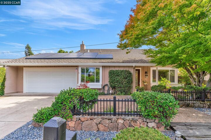 276 Sunnybrae Dr  Martinez CA 94553 photo