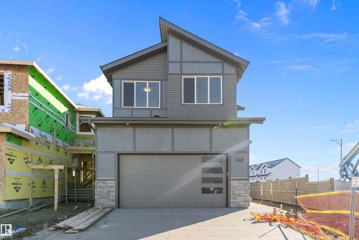 768 Astoria Way  Devon AB T9G 0M7 photo