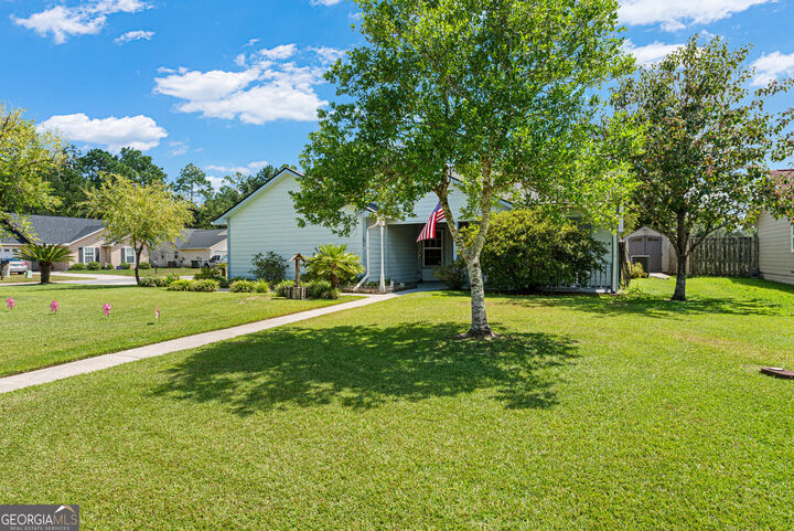 Property Photo: 101 Zinnia Court GA 31548