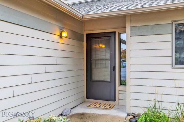 Property Photo:  623 S 15th Avenue  MT 59715 