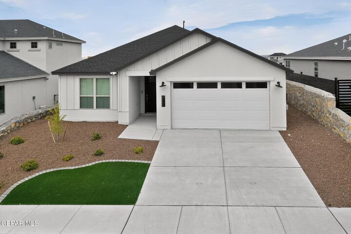 Property Photo:  2241 Sandstone Place  TX 79911 