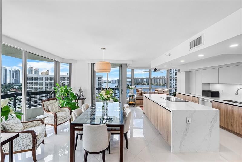 Property Photo:  3500 Mystic Pointe Dr 1808  FL 33180 
