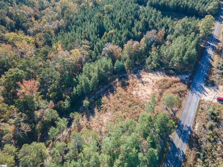 Property Photo: 735 Gwinn Mill Road SC 29374