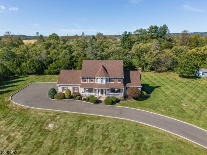 1 Summershade Ln  Raritan Twp. NJ 08551 photo