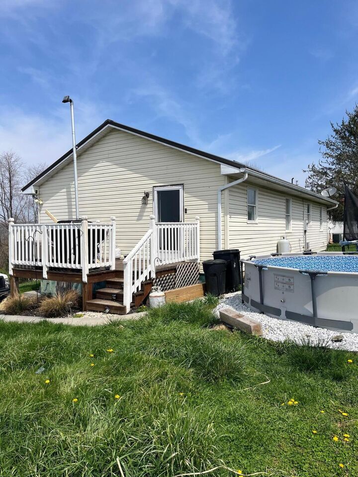 Property Photo: 609 Brier Hill Ln WV 24970