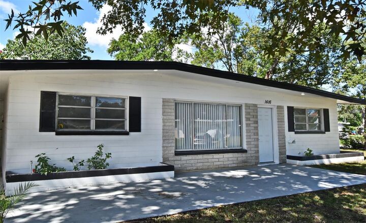 Property Photo: 1416 Atlanta Drive FL 32117
