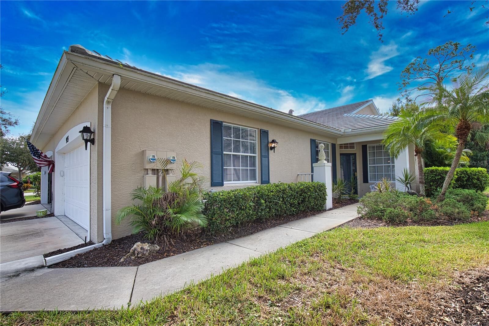 Property Photo:  915 Tartan Drive 29  FL 34293 