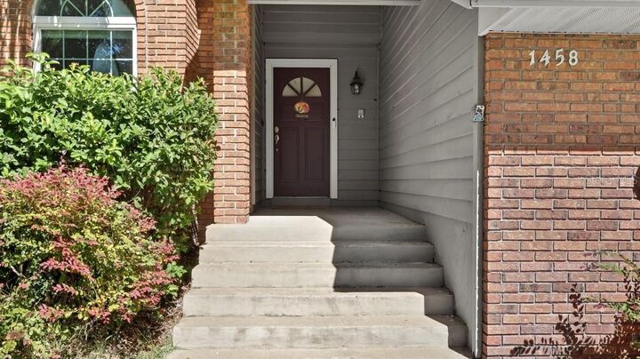 Property Photo:  1458 Royal Circle  FL 32703