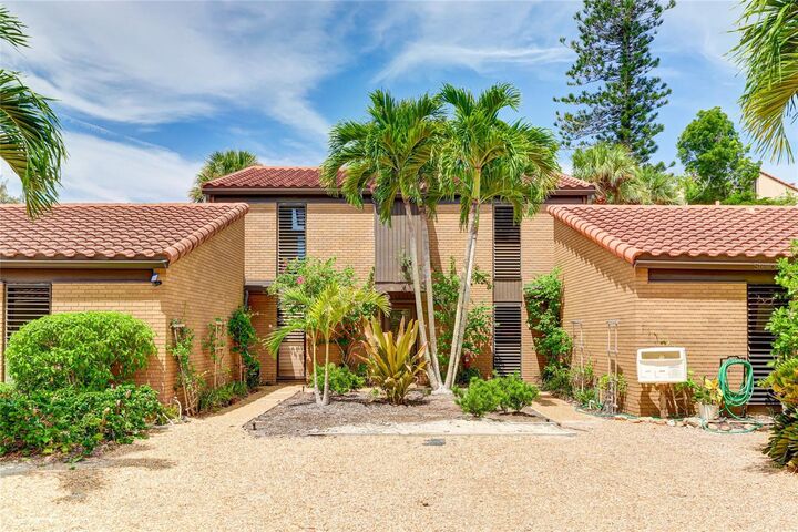 Property Photo: 11 Sandy Cove Road 8F FL 34242