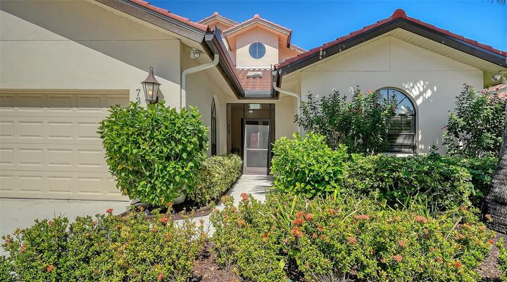Property Photo: 7340 Villa D Este Drive FL 34238