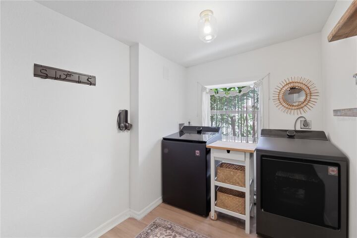 Property Photo:  1433 27th Avenue S  FL 33705 