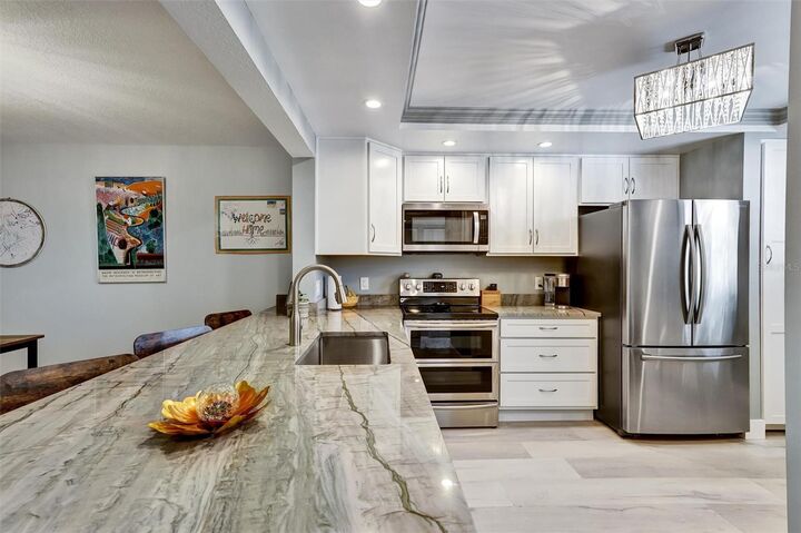 Property Photo: 107 Pinehurst Drive 107 FL 34210