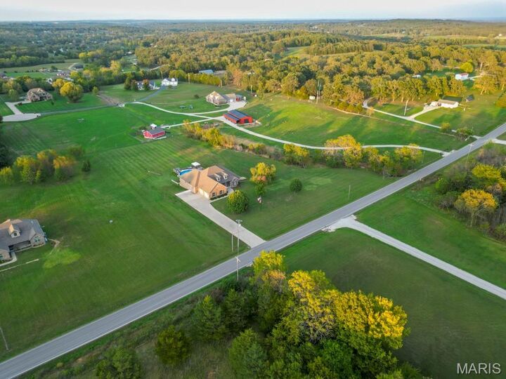 22805 Green Hills Road  Lebanon MO 65536 photo