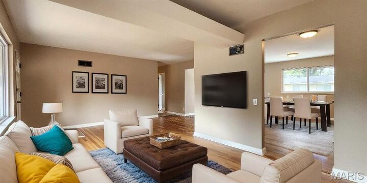 Property Photo: 2241 Luxmore Drive MO 63136