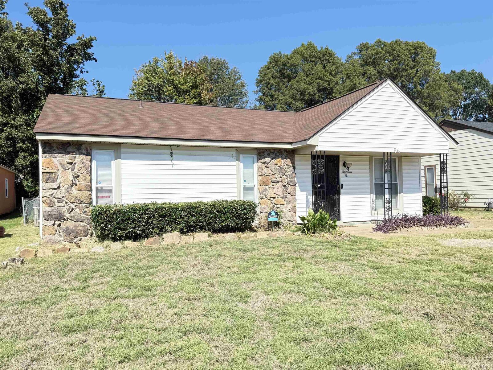 Property Photo:  54 Bonita Dr  TN 38109 