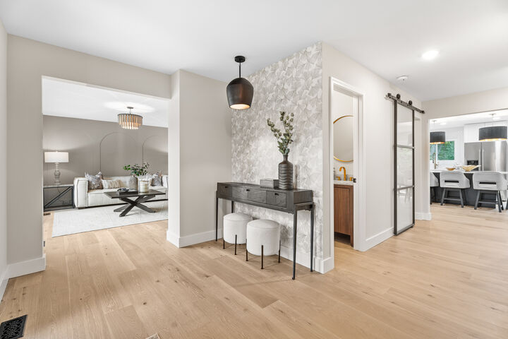 Property Photo: 2084 Maplewood Circle IL 60563