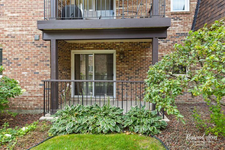 Property Photo:  18137 Martin Avenue 1ne  IL 60430