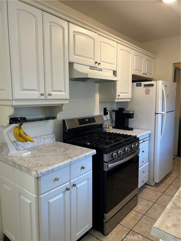 Property Photo:  11945 168th  CA 90701 