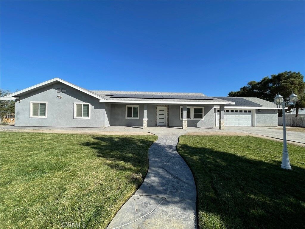 Property Photo:  10055 E Avenue R10  CA 93543