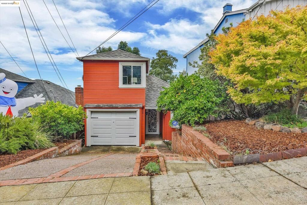 Property Photo:  3611 Virden Ave  CA 94619 