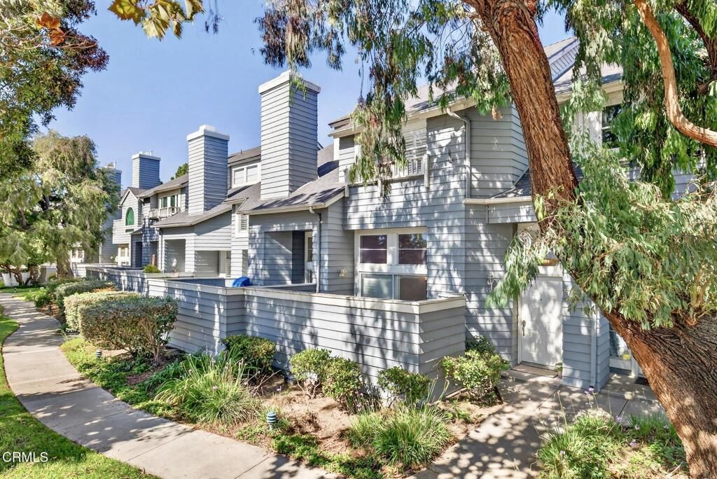 Property Photo: 4993 Telephone Road CA 93003