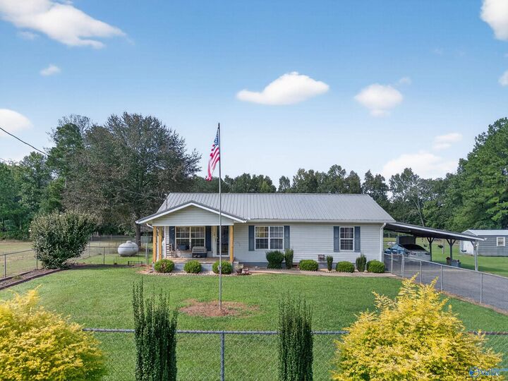Property Photo: 9190 Goodwin Lane AL 35903