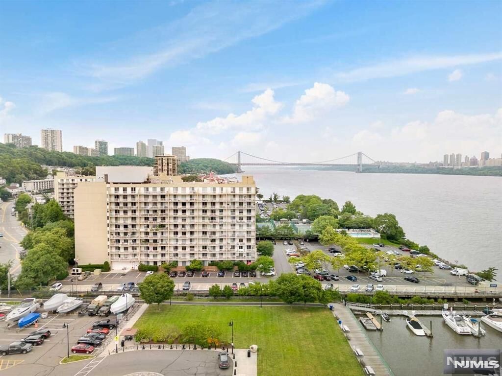 Property Photo: 1055 River Road 905 NJ 07020