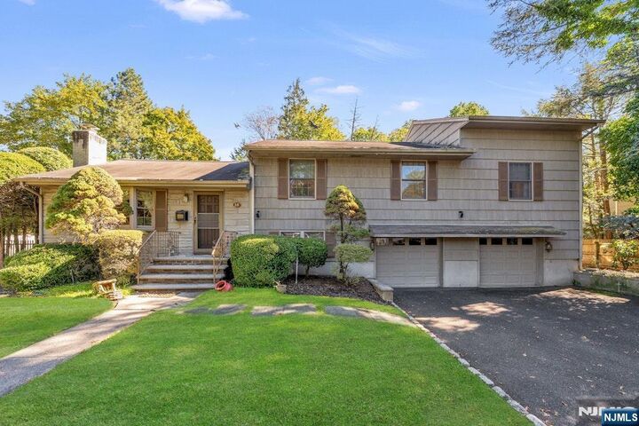 Property Photo: 18 Chestnut Place NJ 07423