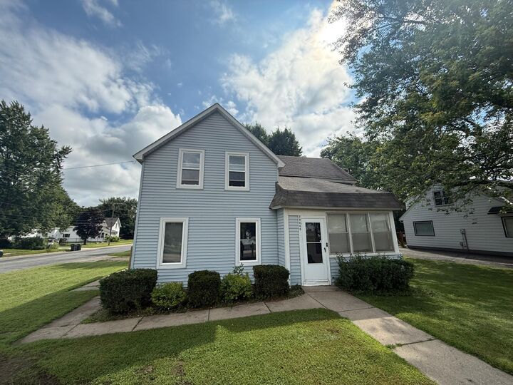 Property Photo: 20660 Holyoke Avenue #2 MN 55044