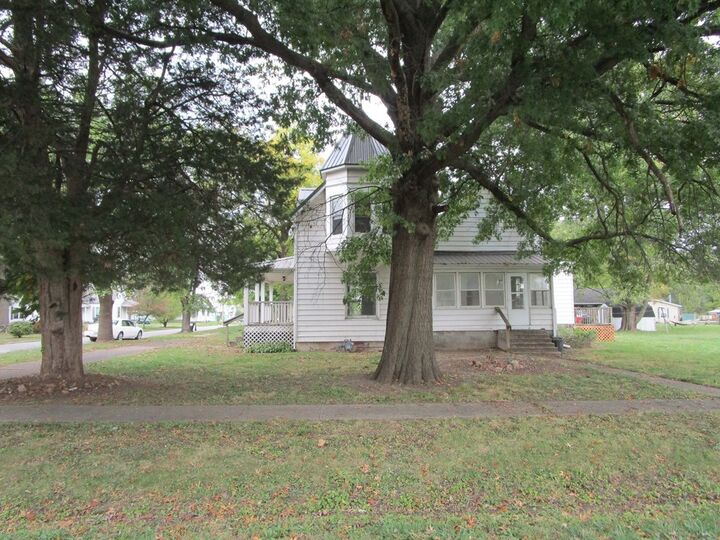 Property Photo: 402 N Gex Street MO 63549