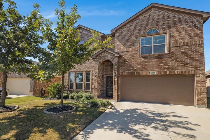Property Photo: 2840 Saddle Creek Drive TX 76177