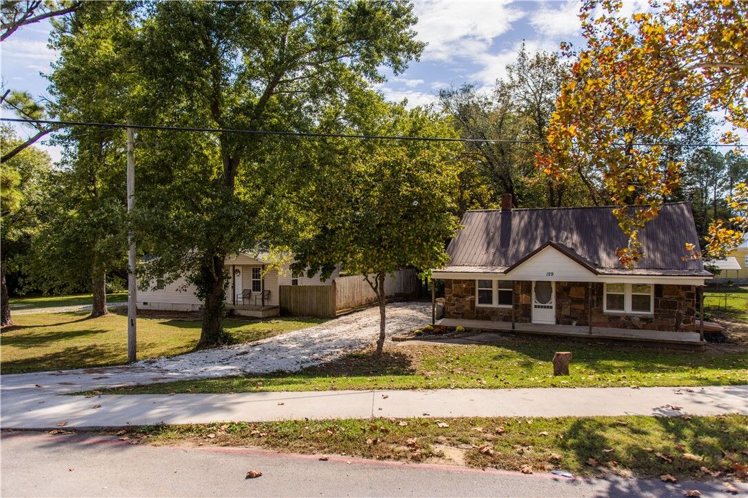 Property Photo: 121 & 129 Main Street AR 72774