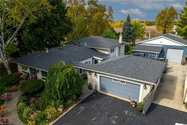 Property Photo: 477 Lynden Road ON N3T 5M1