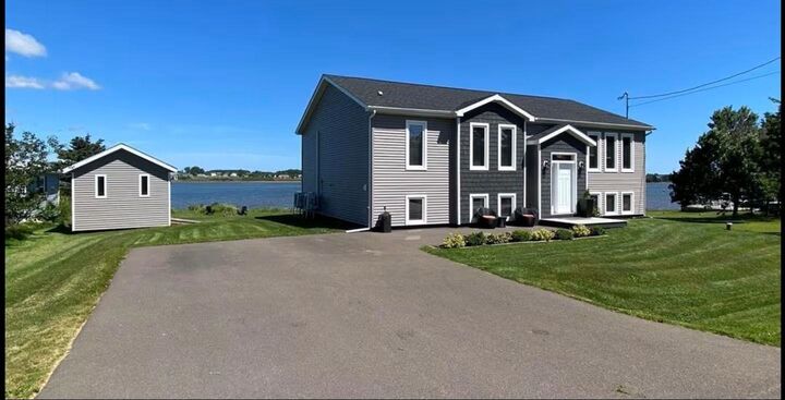 Photo de la propriété: 40 Bayside Road PE C1N 4J9