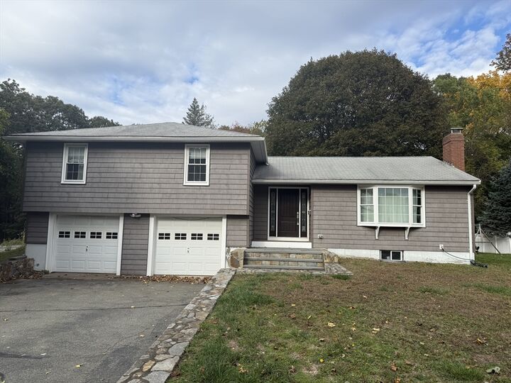 11 Autumn Lane  Waltham MA 02451 photo