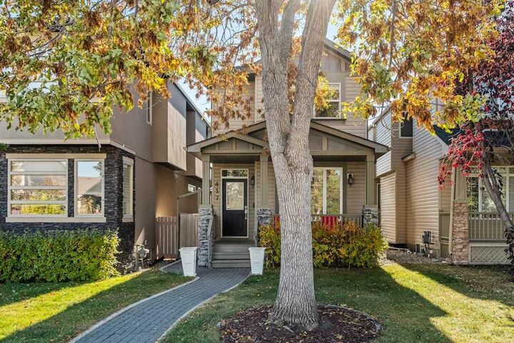 Photo de la propriété: 417 53 Avenue SW AB T2V 0B8
