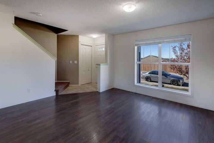 Property Photo: 136 Evansborough Way NW AB T3P 0M5