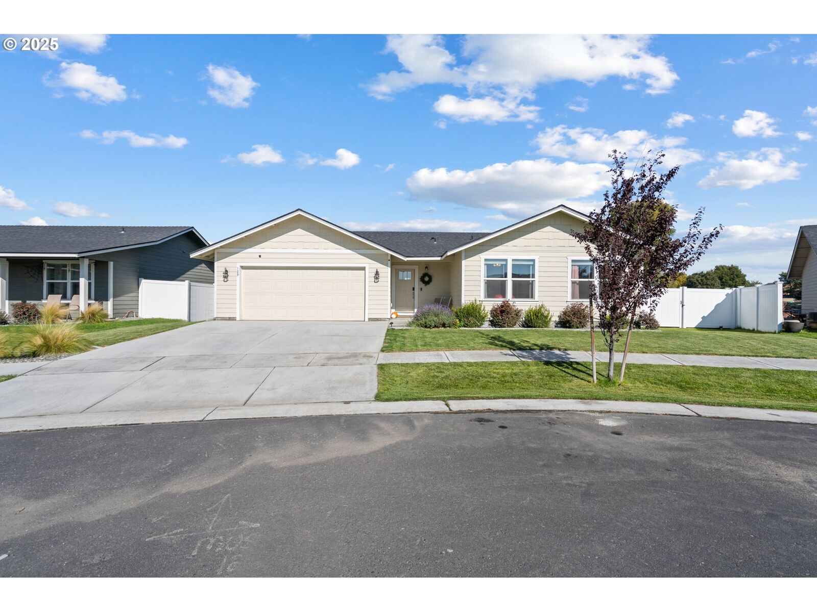 Property Photo: 129 SW Eagle Dr OR 97818