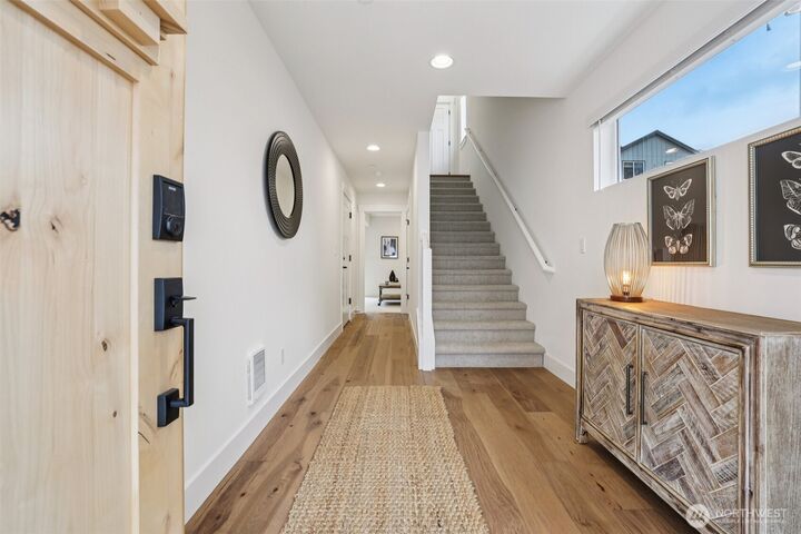 Property Photo:  14  160th Place SE  WA 98012 