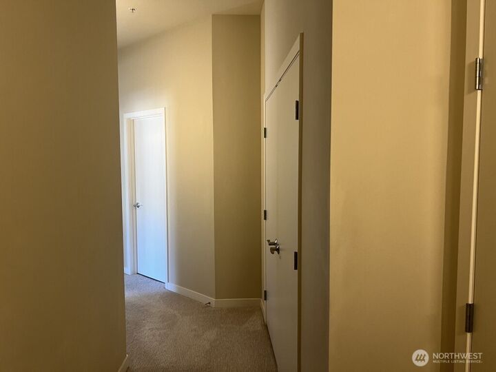 Property Photo:  2222  152nd Avenue NE 314  WA 98052 