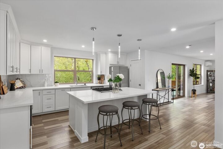 Property Photo:  25  140th Street SW  WA 98208