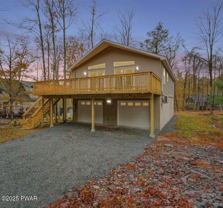 Property Photo:  1081 Lakeland Drive  PA 18436 